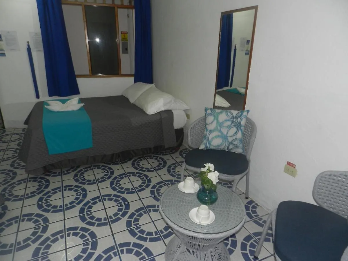 Hostal Gardner Galapagos Puerto Ayora  Hostel