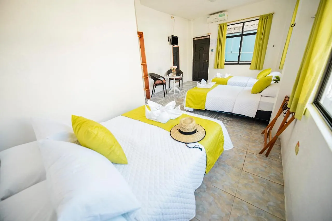 Hostal Gardner Galapagos Puerto Ayora  Hostel